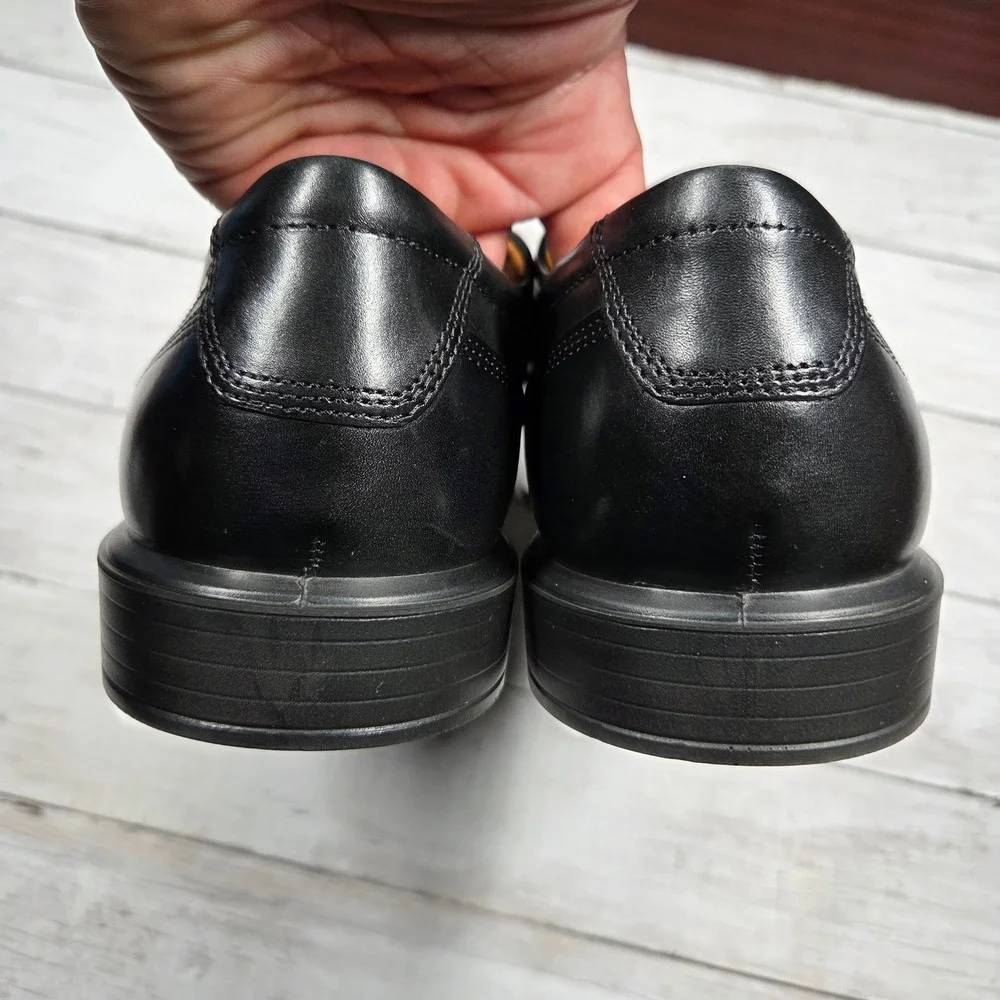 Ecco polished leather